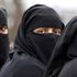 Hollanda’da burka krizi! ‘Şimdilik askıya alındı’