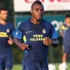 F.Bahçe'de Emenike yarıda bıraktı F.Bahçe'de Emenike yarıda bıraktı