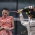Hostesin yüzüne şampanya patlatan Lewis Hamilton'a tepki