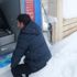 Bitlis’te vatandaşların ATM’de para çekme çilesi