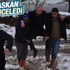 Manisa'da çiftçilerin omuzlarında hasar tespiti
