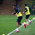 Fenerbahçe, sosyal mesafeli antrenmanlarına devam ... Fenerbahçe, sosyal mesafeli antrenmanlarına devam ...