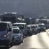 TEM'de kamyonet devrildi: Trafik durma noktasına geldi TEM'de kamyonet devrildi: Trafik durma noktasına geldi