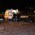 Demir parçası otomobile saplandı