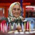 100'üncü yaşını pasta keserek kutladı 100'üncü yaşını pasta keserek kutladı